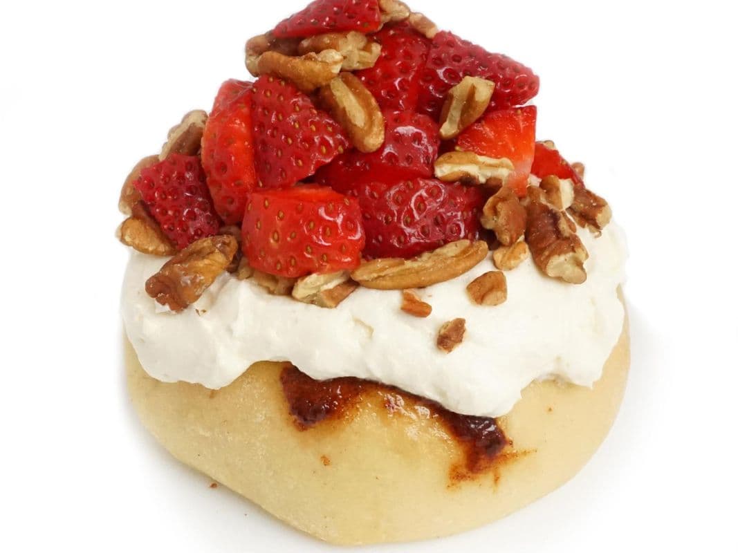 Strawberries & Cream Roll