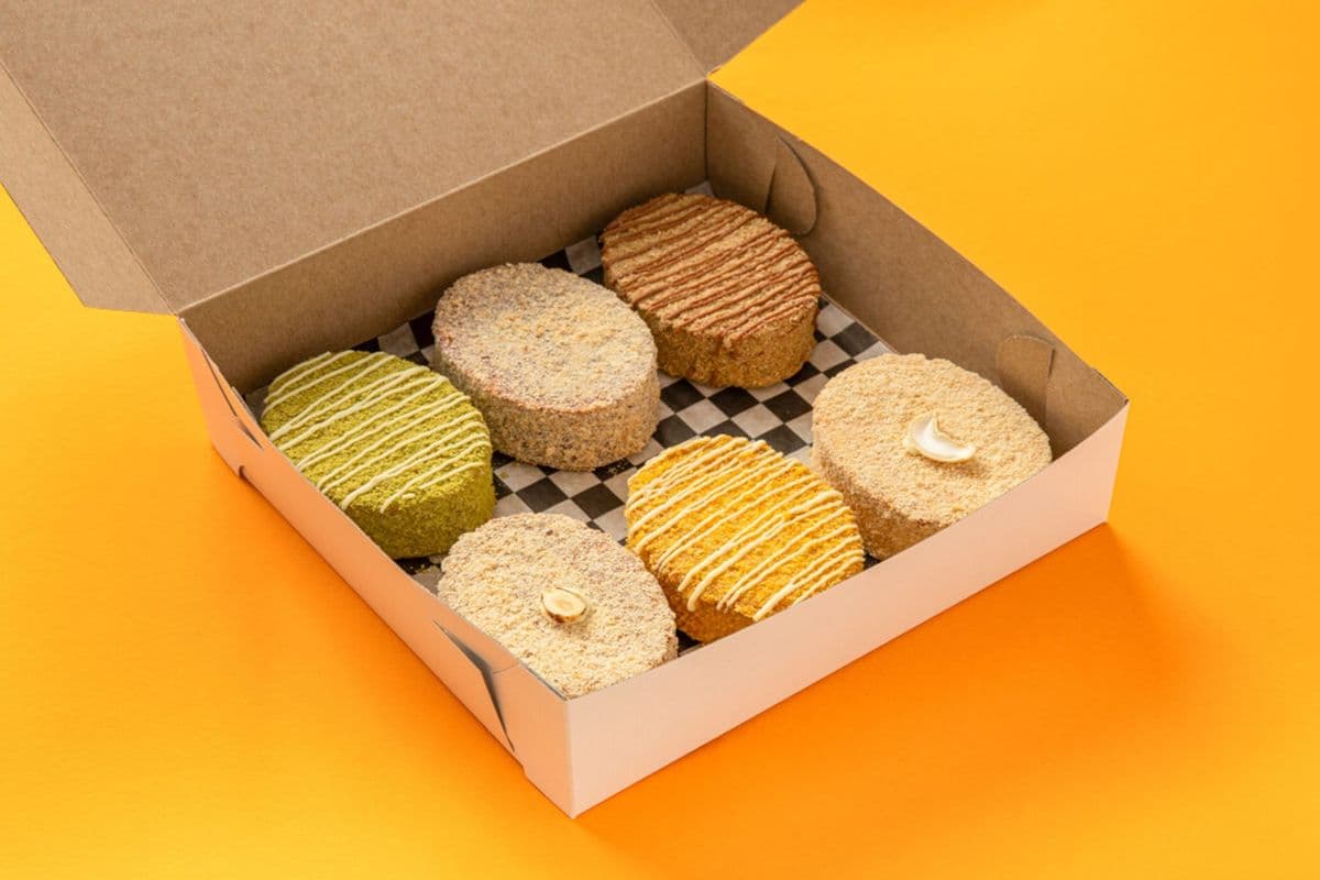 Half Dozen Silvana