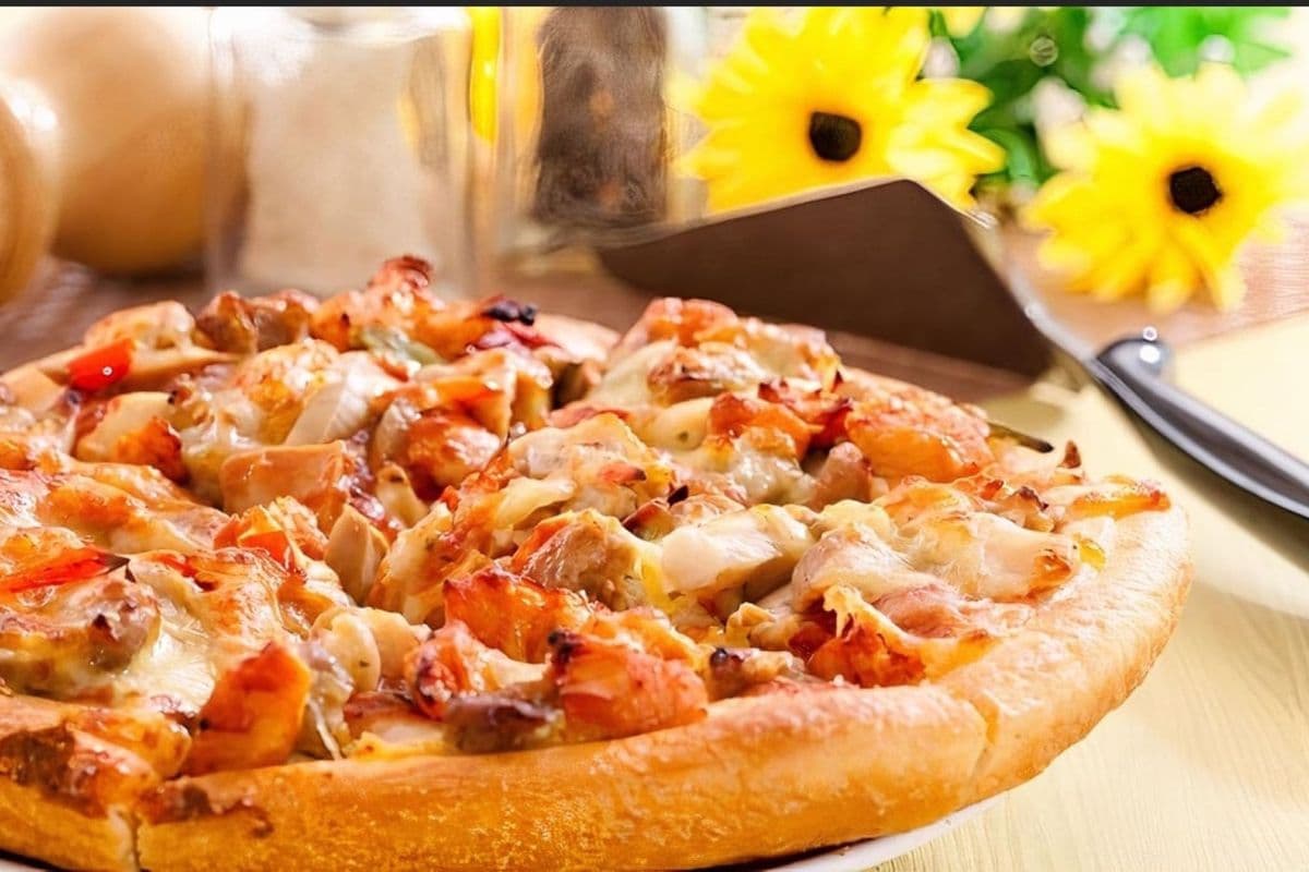 Bourbon Chicken Pizza
