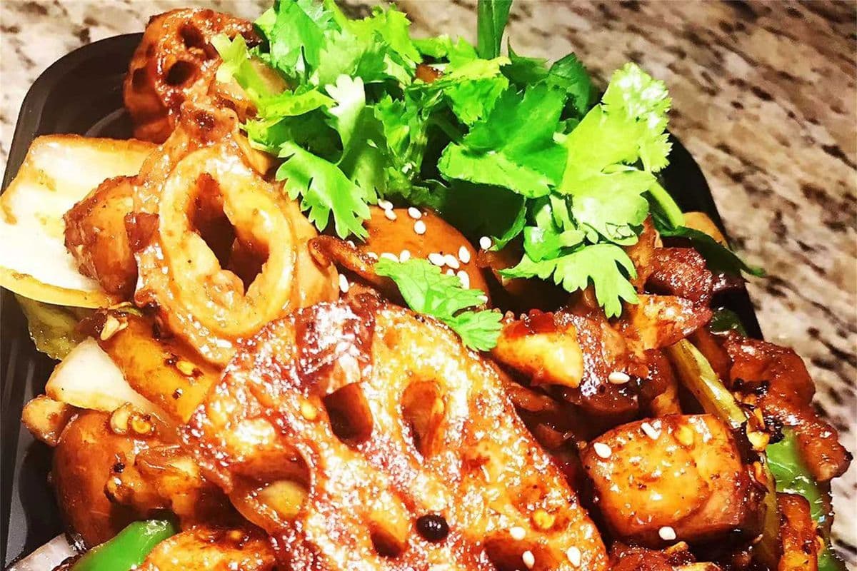 6. Spicy Dry Pot Pork Intestines. 干锅肥肠