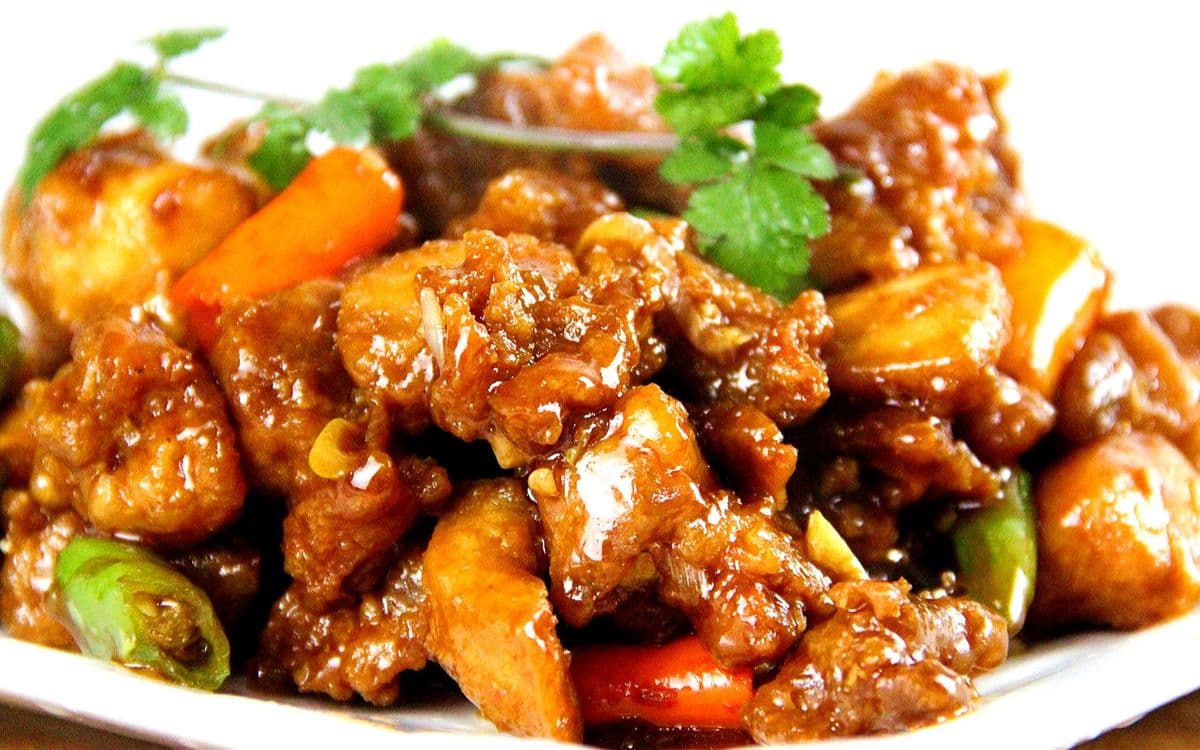 General Tao Chicken with rice / C2A Poulet Général avec du riz