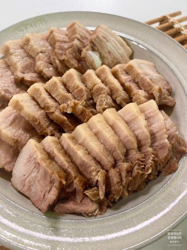 YORI-수육 대 Traditional Korean Braised Pork Large