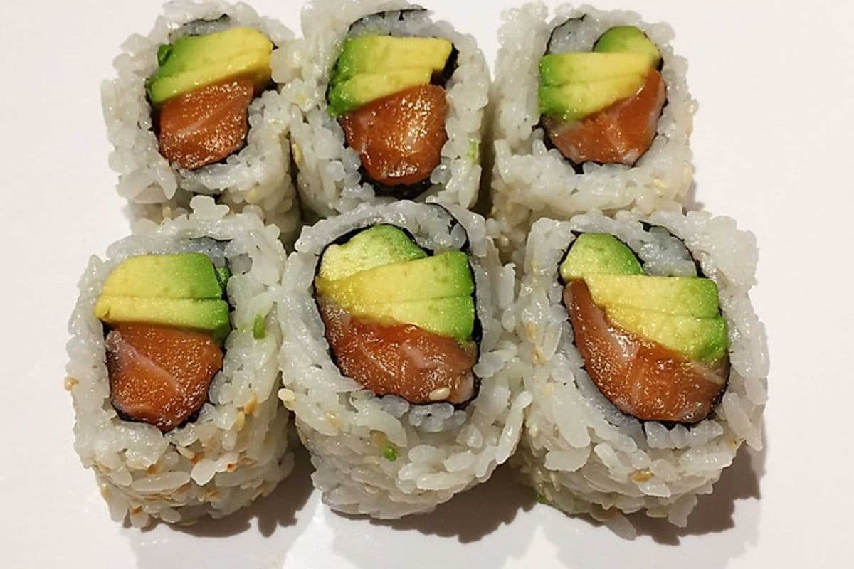 Salmon Avo Roll