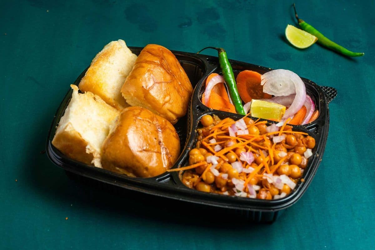 Ghugni Pav