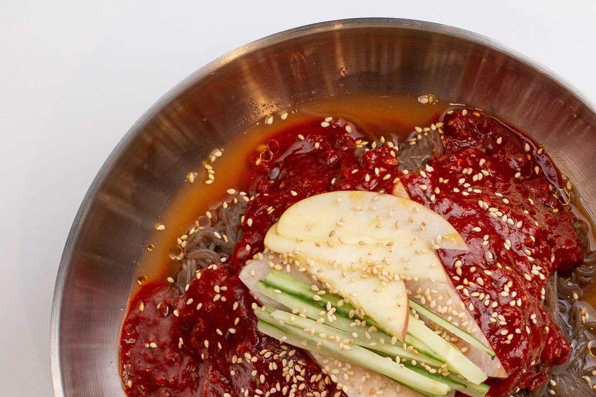 Spicy Cold Noodle / 비빔냉면 /韩式拌冷面
