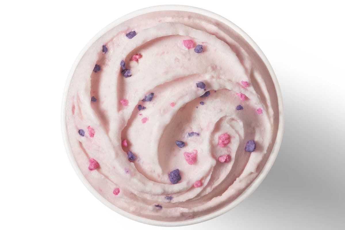 Cotton Candy Blizzard® Treat