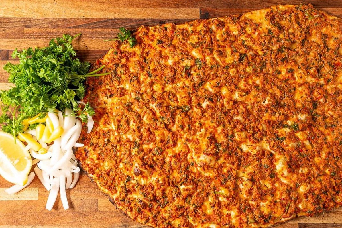 1. Lahmacun