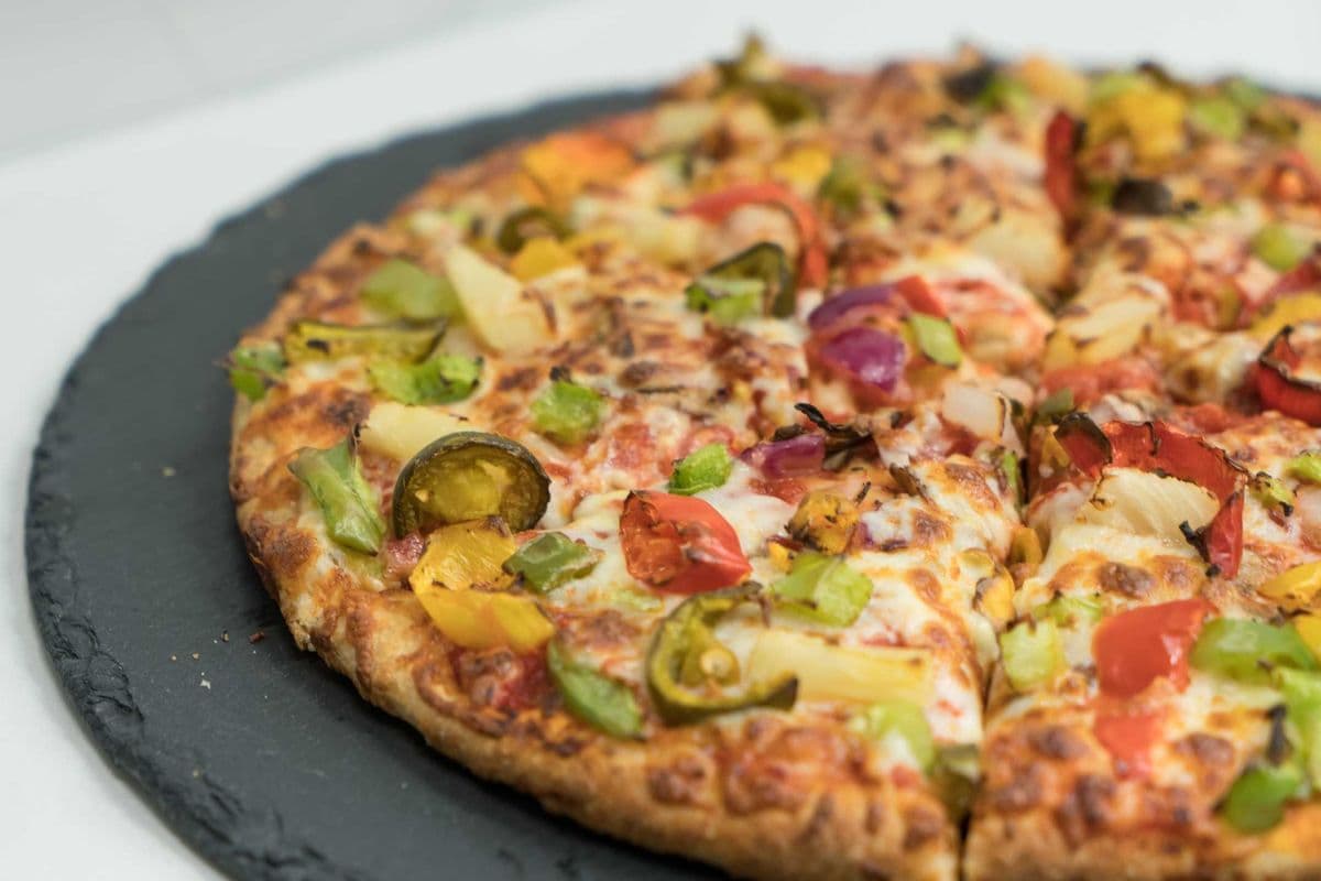 Medium Tropical Veggie Pizza