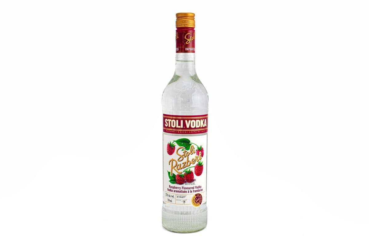 Stolichnaya Razberi Vodka (1 x 750 ml)