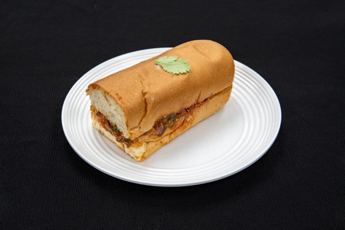 Veg Hot Dog (1 Pc)