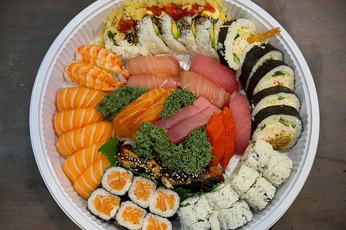 Sushi and Sashimi Party Tray (41 pcs)