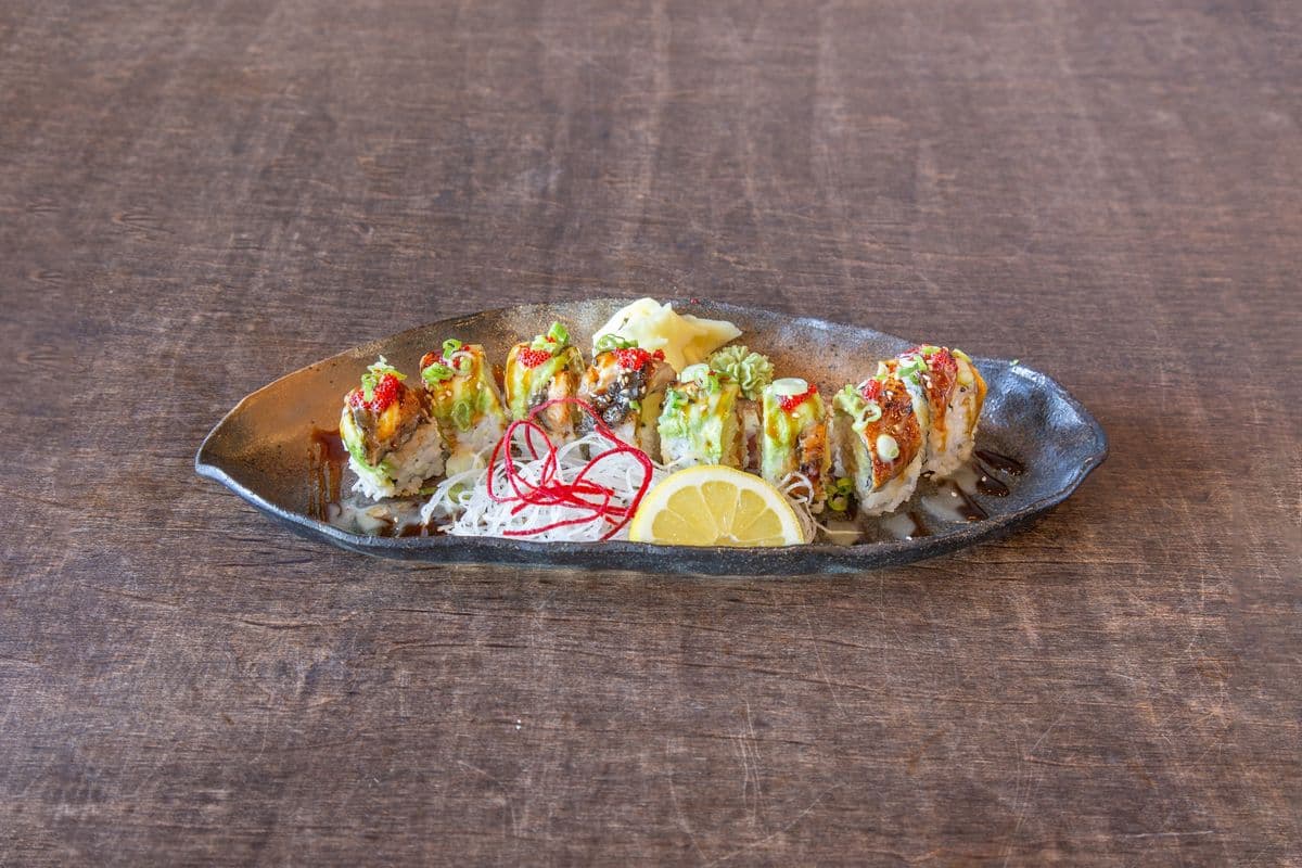 Dragon Roll (8 pcs)