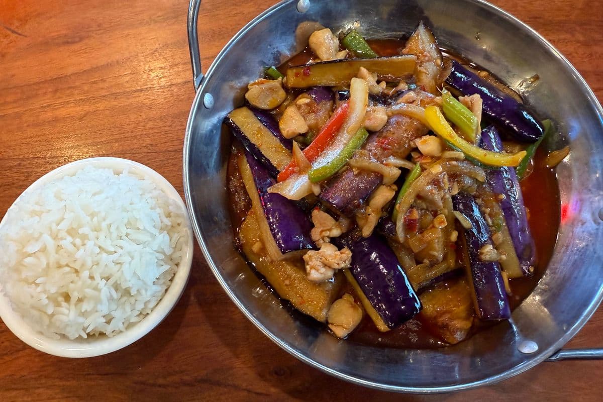 Shredded Pork & Eggplant on Rice 魚香茄子飯