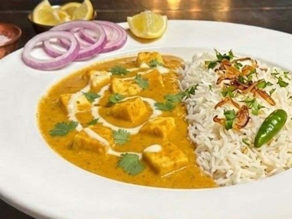 shahi paneer rice bowl