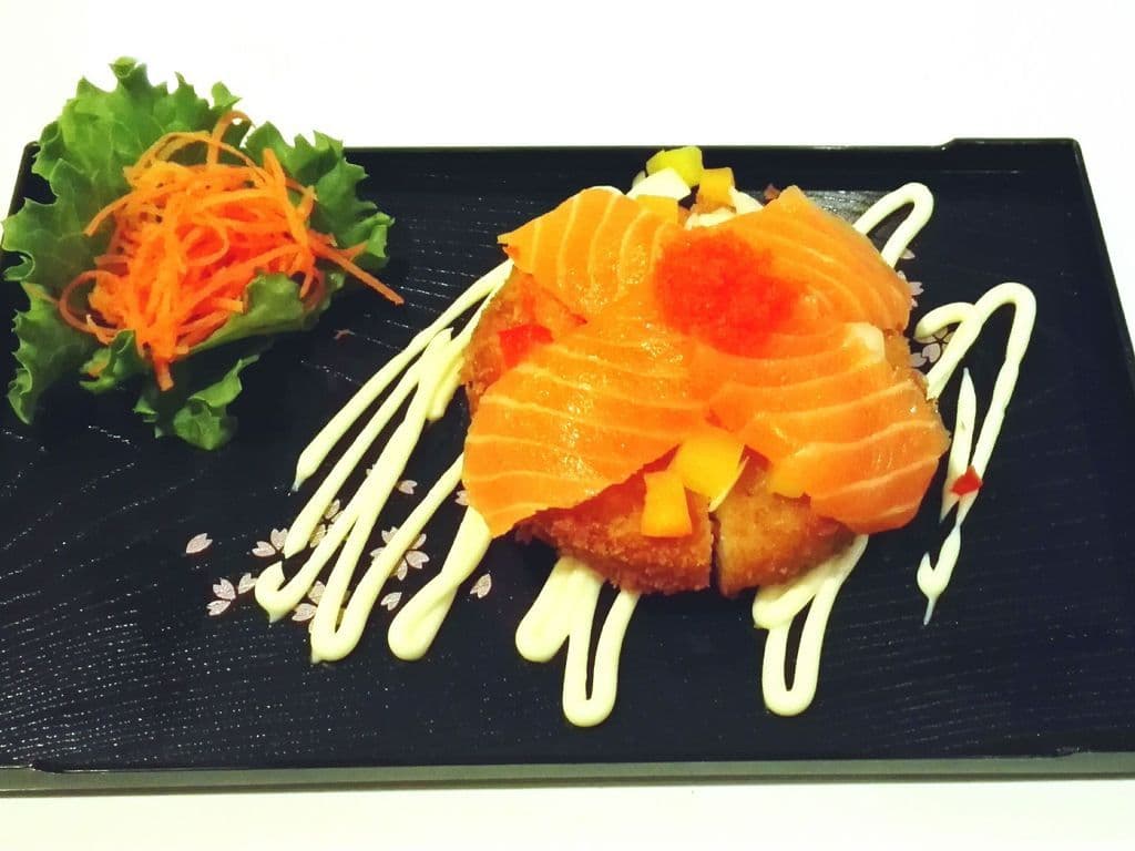 SP1. Salmon Sushi Pizza
