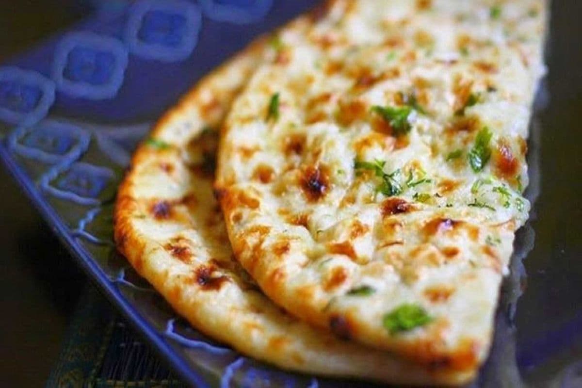 Mixed Vegetable Kulcha (1 pc)