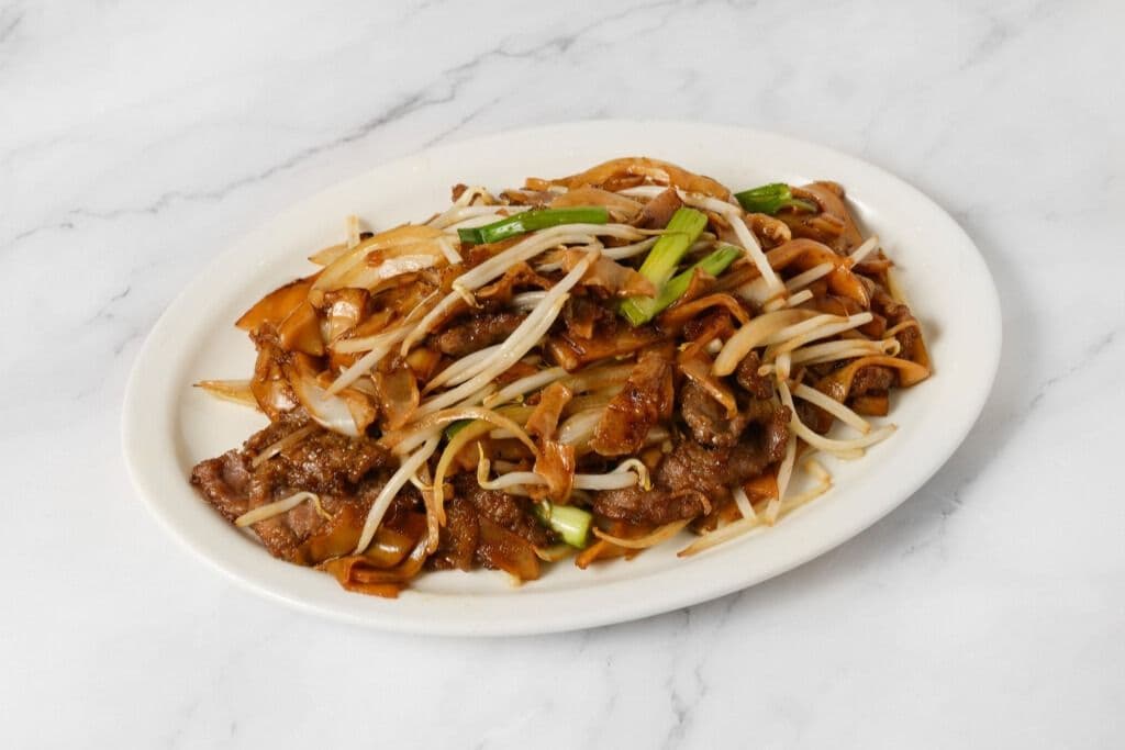 Beef Chow Fun 干炒牛河