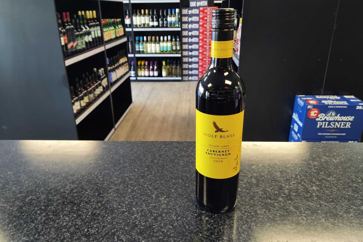 Wolf Blass (Yellow Label)- Cabernet Sauvignon (1 x 750 ml Bottle)