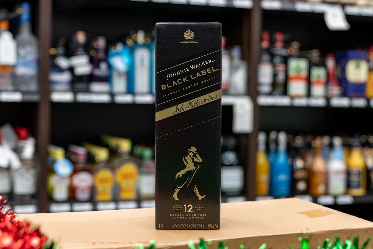 Johnnie Walker Black Label (1 x 1.75L)