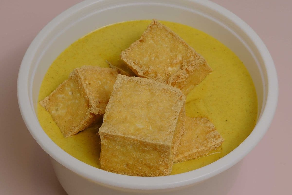 M15 – Curry Deep Fried Tofu 咖哩豆腐