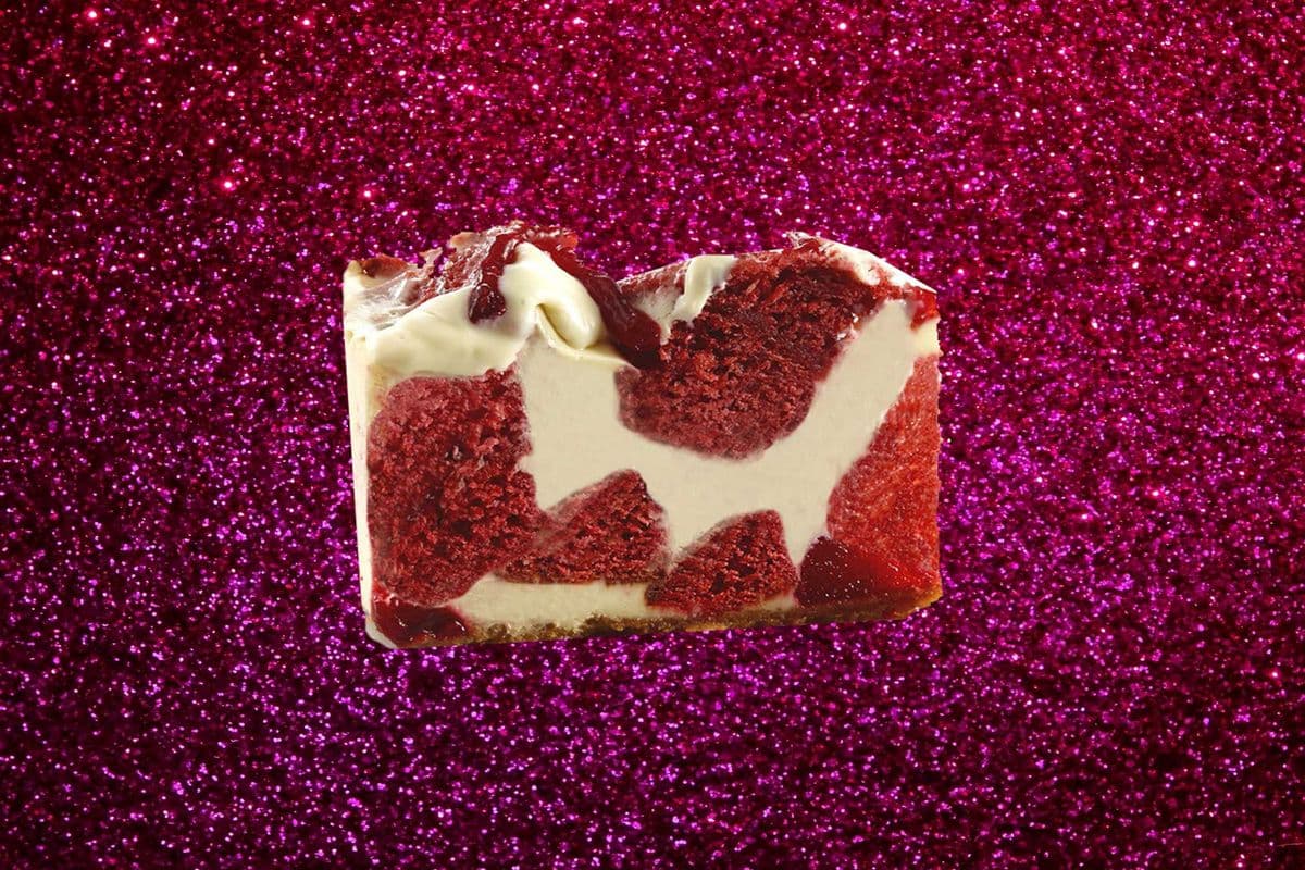 Raspberry Greek Yogurt Cheesecake