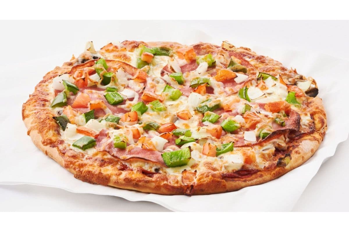 Small 9'' Chef's Deluxe Combo Pizza