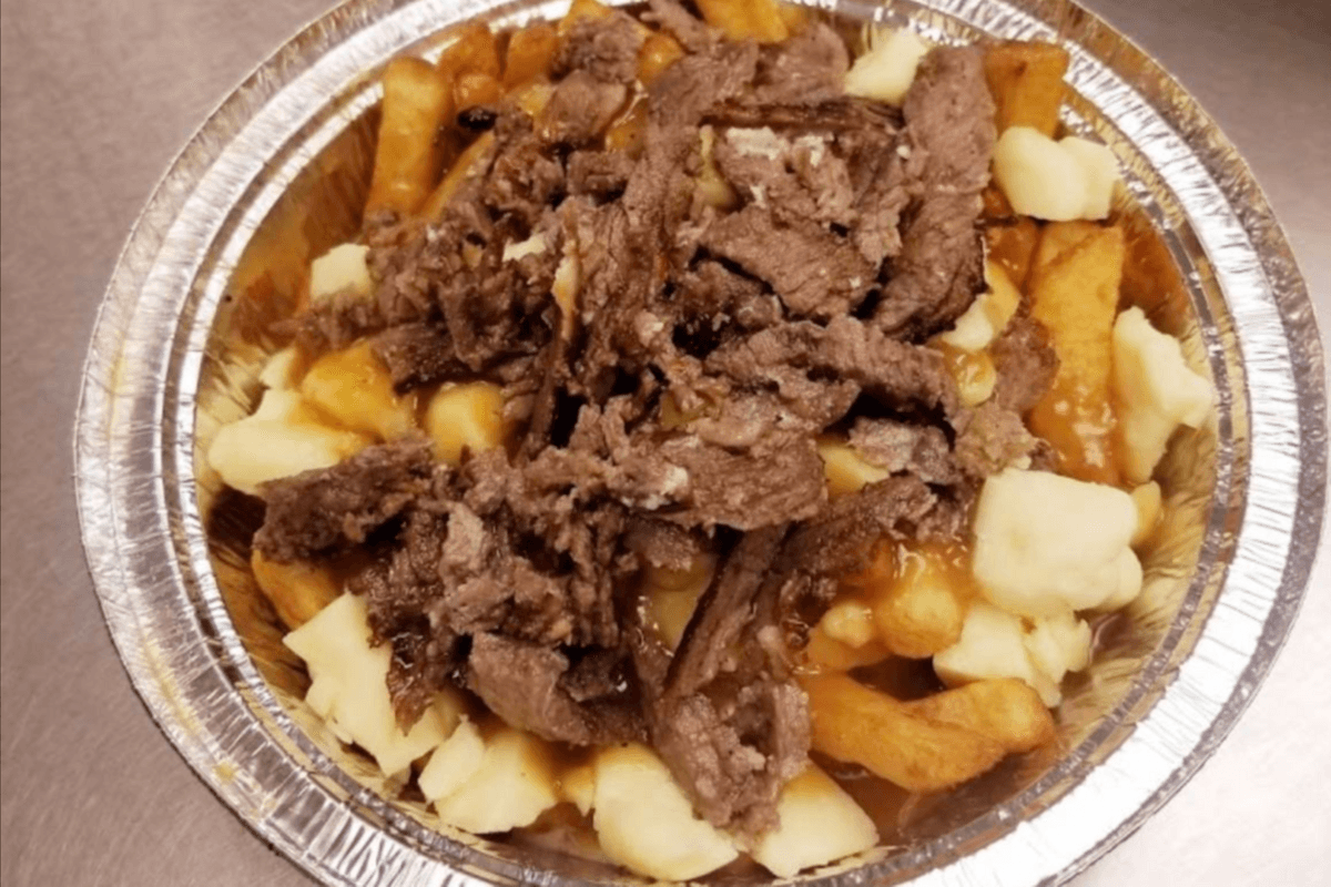 Grande Poutine Shawarma