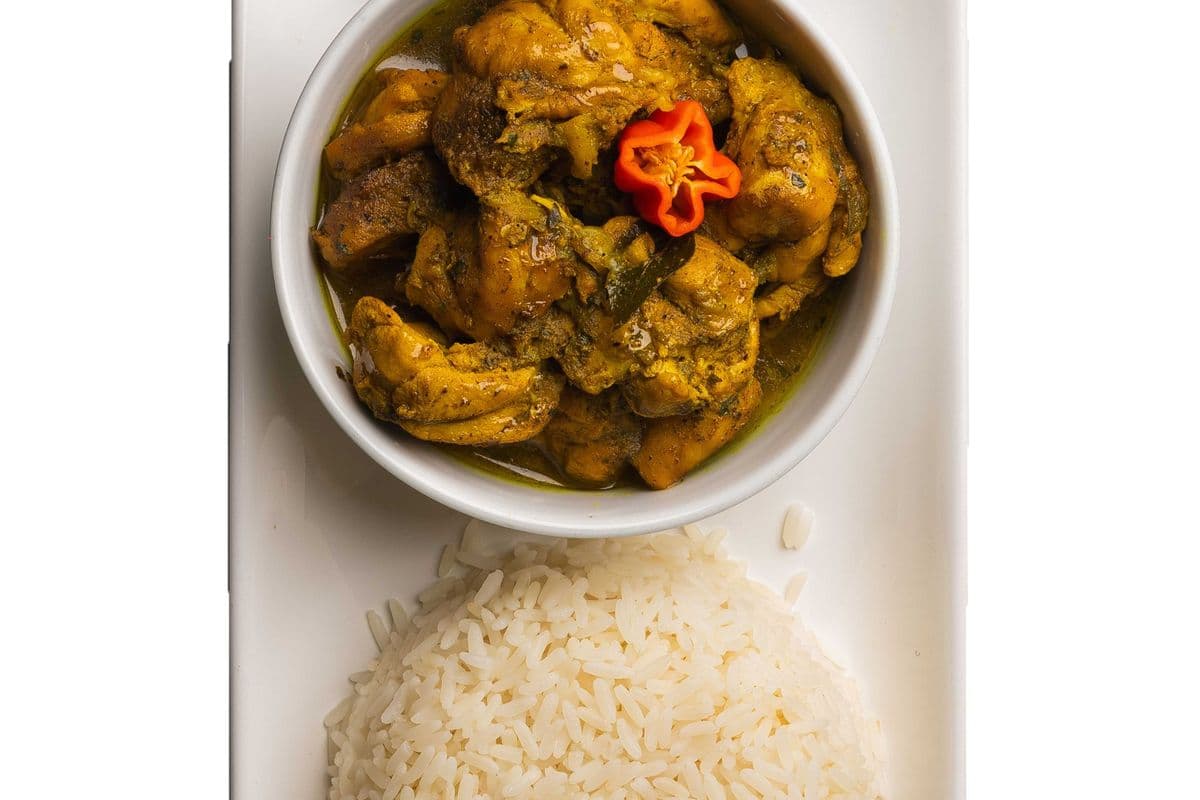 Curry Boneless Chicken Rice Plate