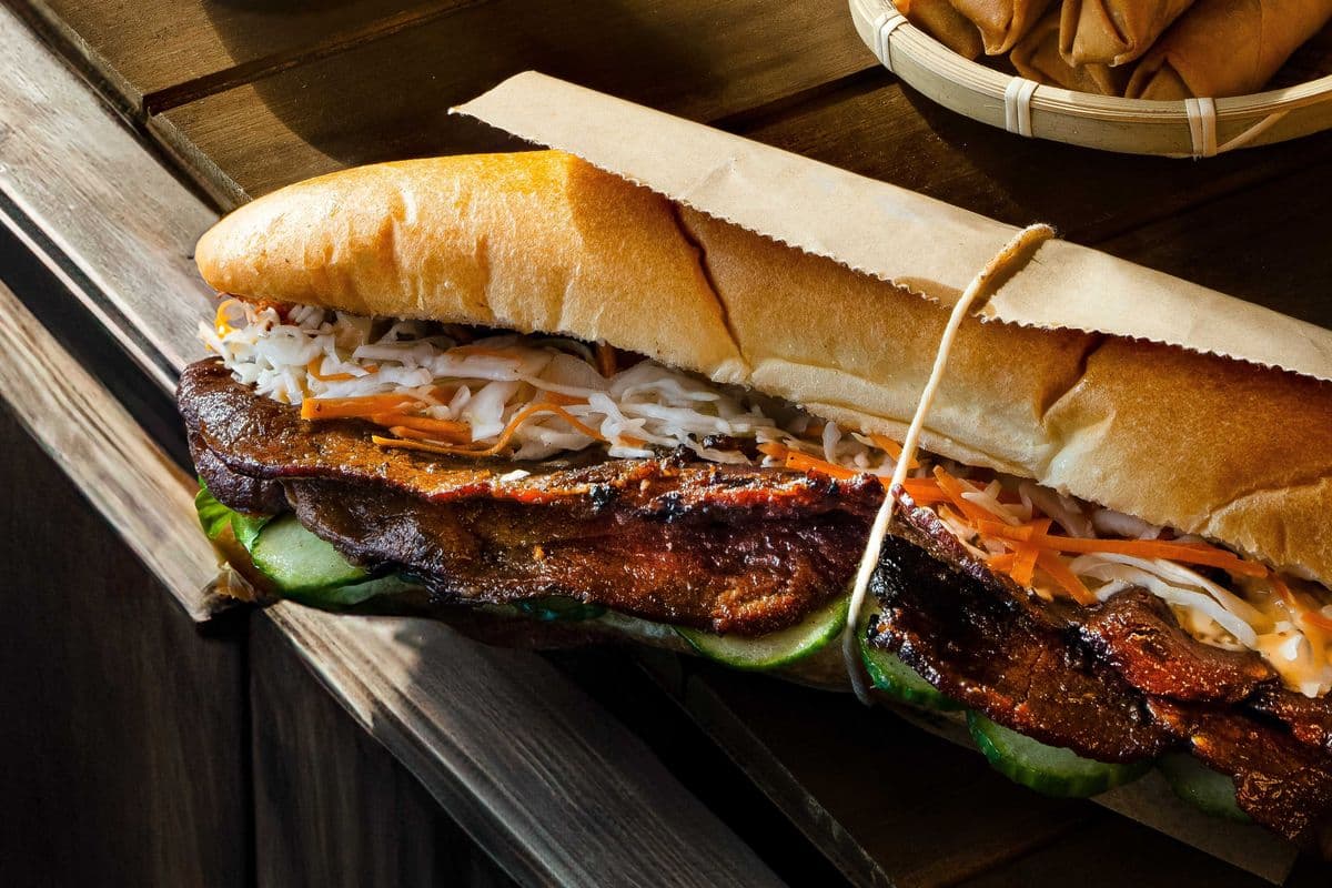 76.Chicken Sub (Banh Mi)