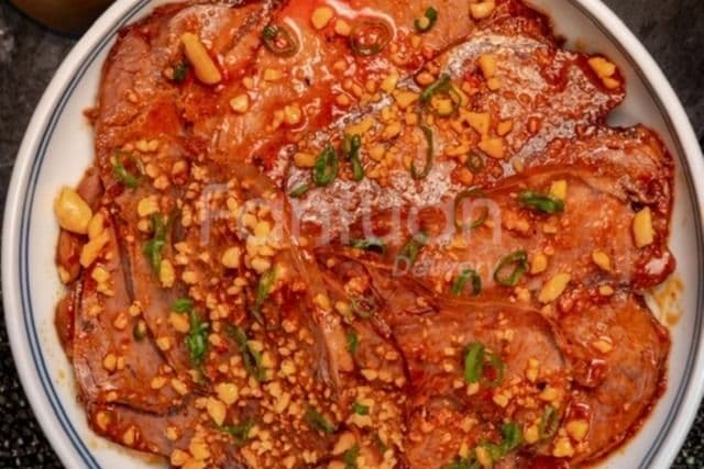 Bœuf de lanzhou fait maison (avec cacahuètes) / Homemade Lanzhou Beef (with Peanuts)