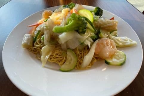 Seafood Chow Mein (海鲜炒面)