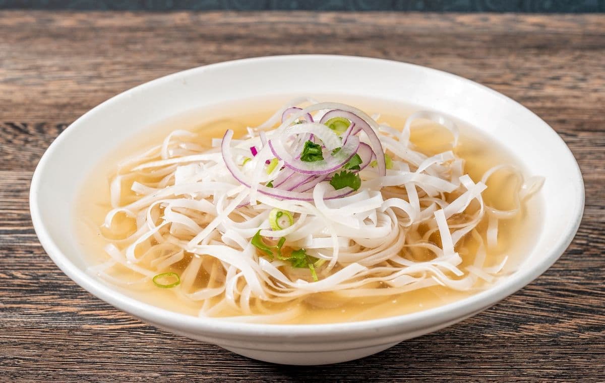 P18. Pho Plain Noodle (L) - OO