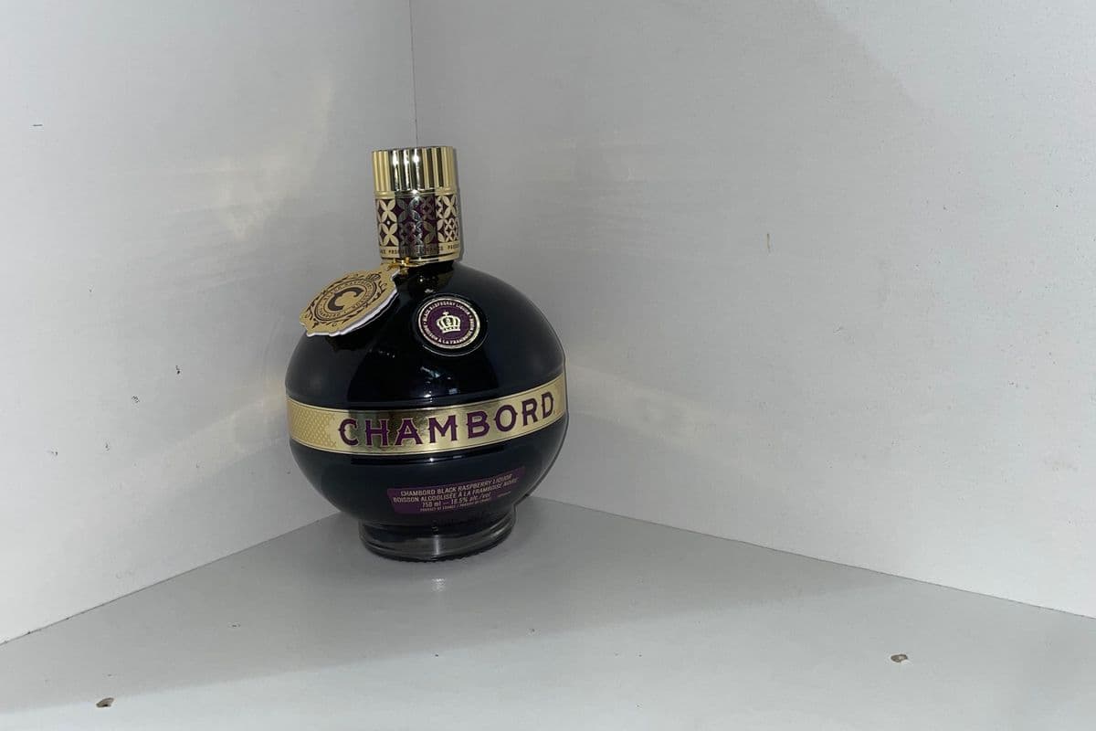 Chambord Raspberry Liqueur (1 x 750 ml)