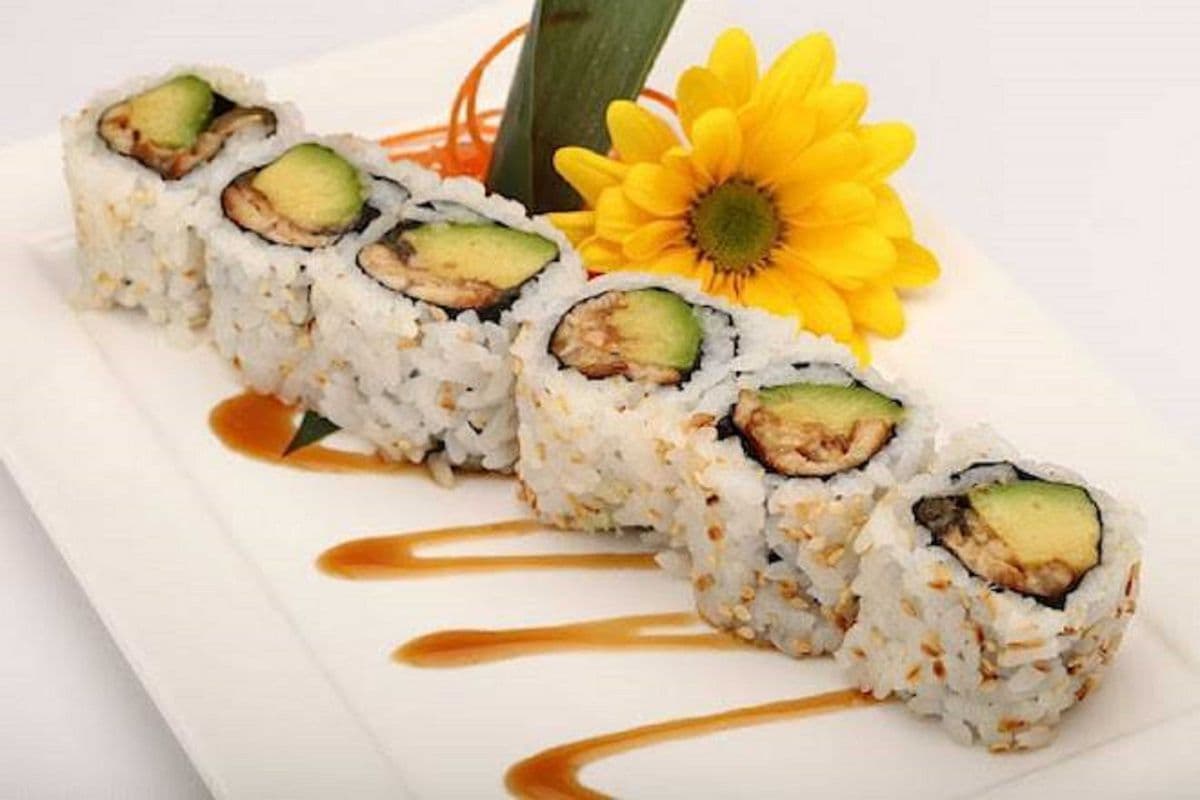 BBQ Eel & Avocado Roll (8 pcs)