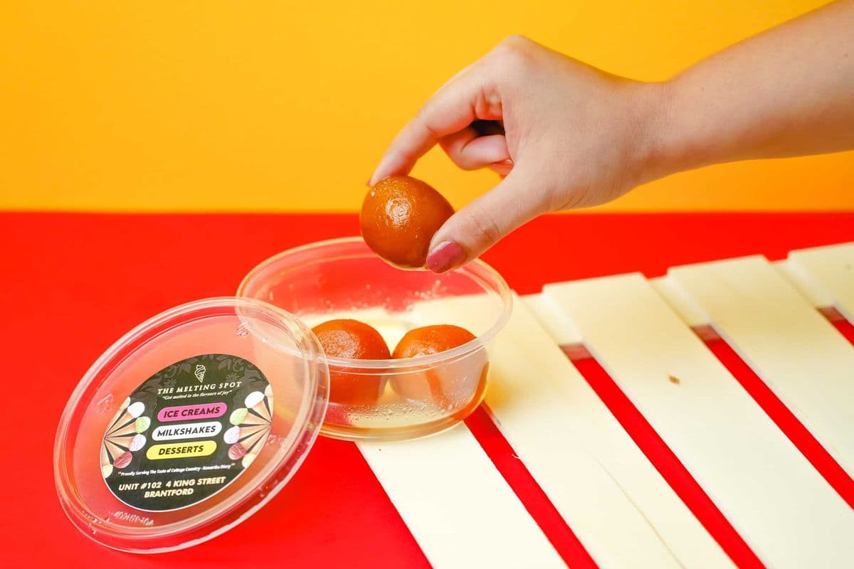 Gulab Jamun (3 pcs)