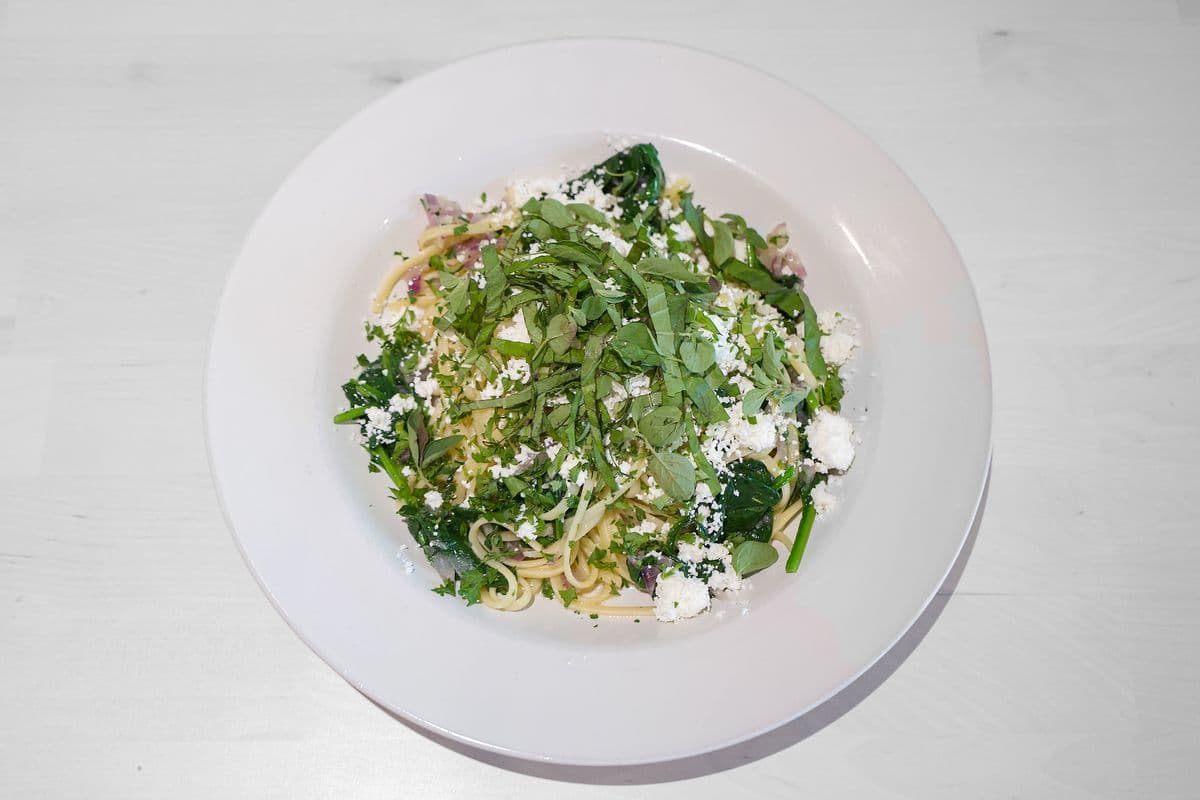 Fresh Herbs Linguine Aioli