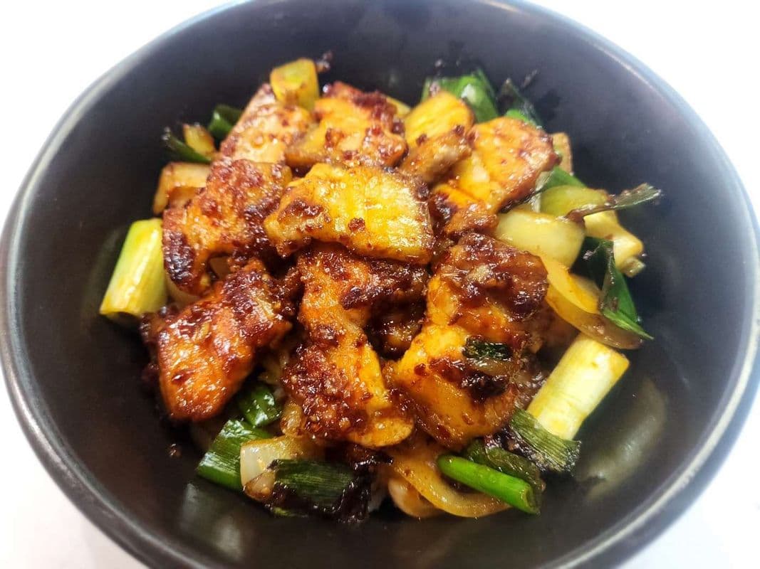 RICEBOWL- 고추장 제육 덮밥 Spicy Pork Rice Bowl