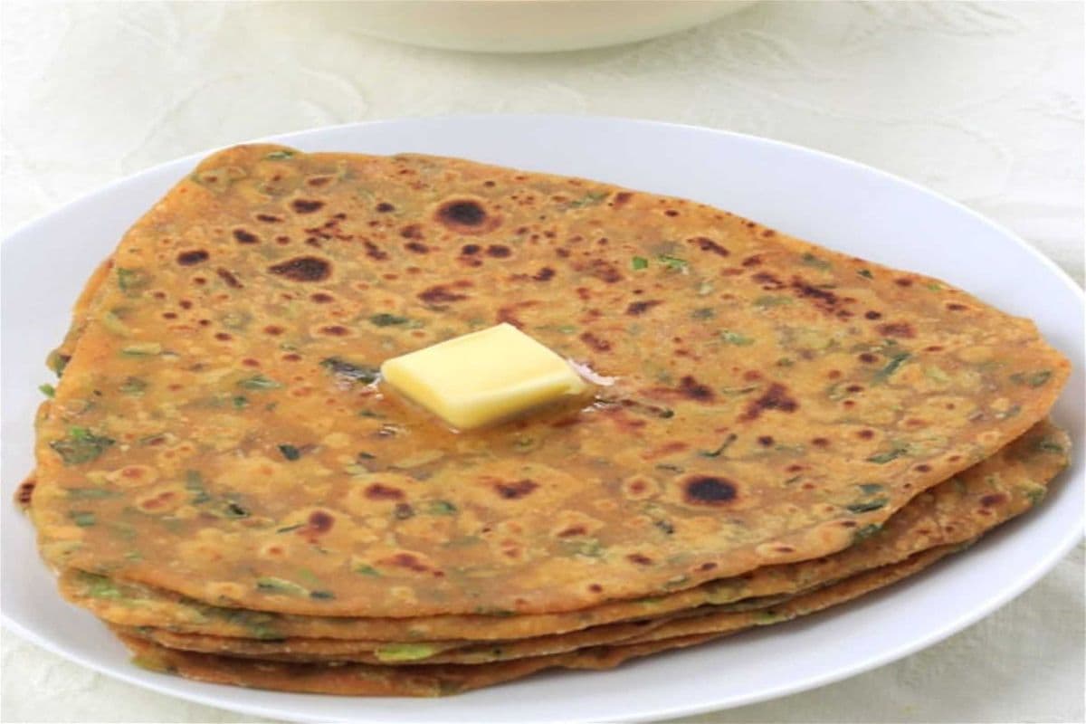 Methi Parantha (1 pc)
