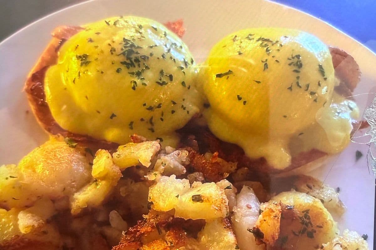 Eggs Benny