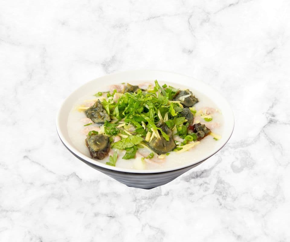 C9 Shredded pork and gold preserved egg Congee / C9 皮蛋瘦肉粥