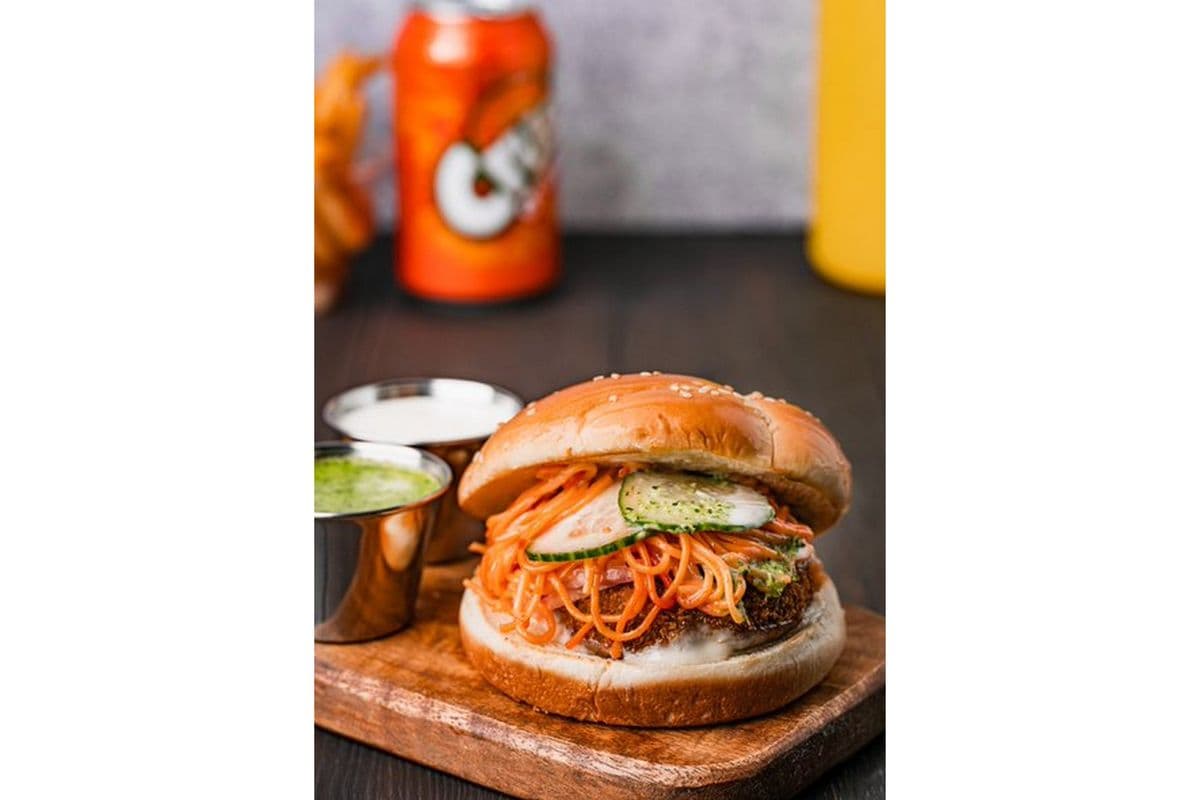 Signature Vegetable Noodles Burger