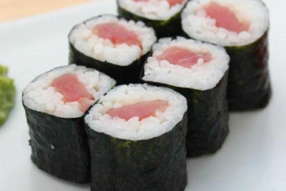 Tuna Roll (6 pcs)