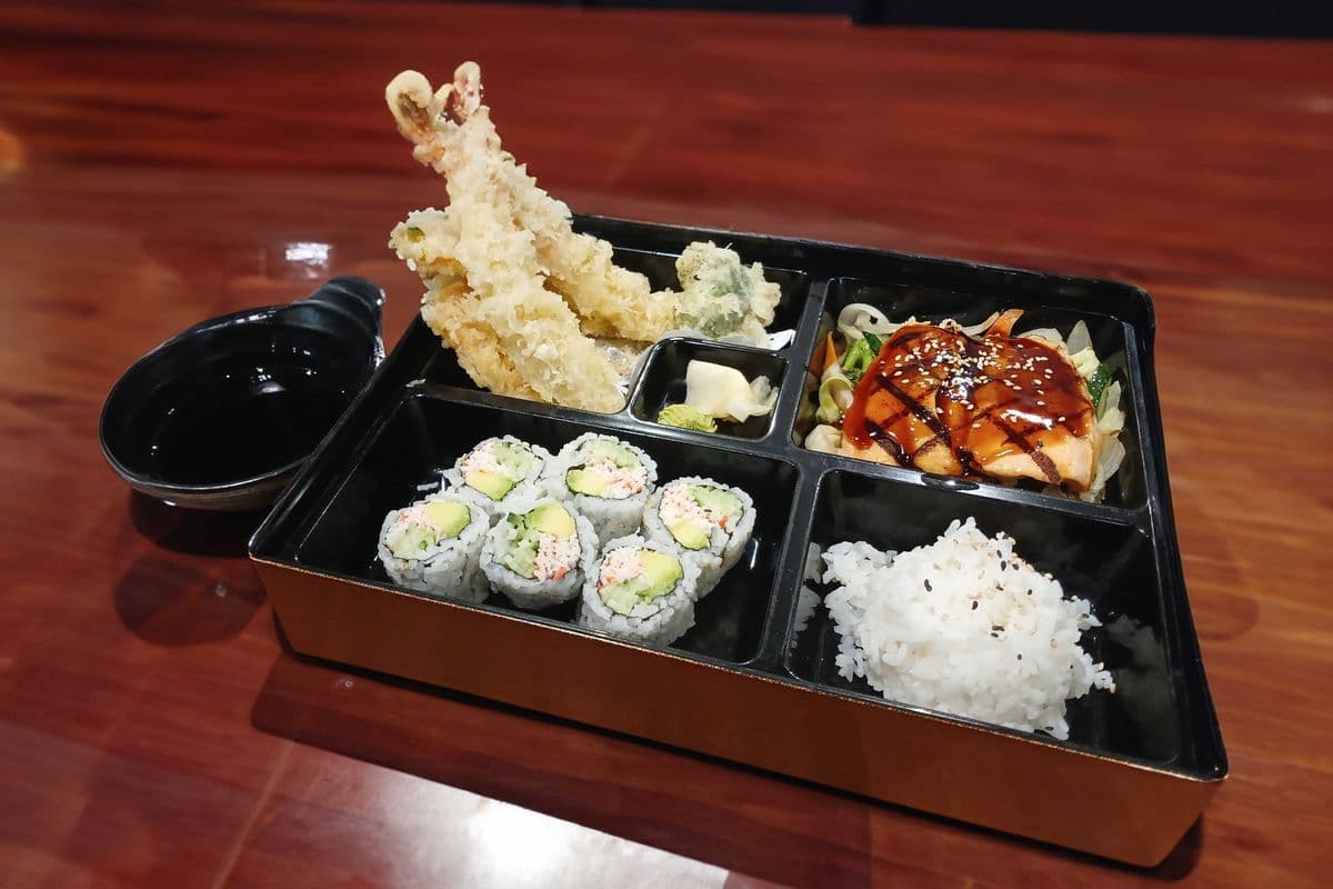 Salmon Teriyaki Bento(D)