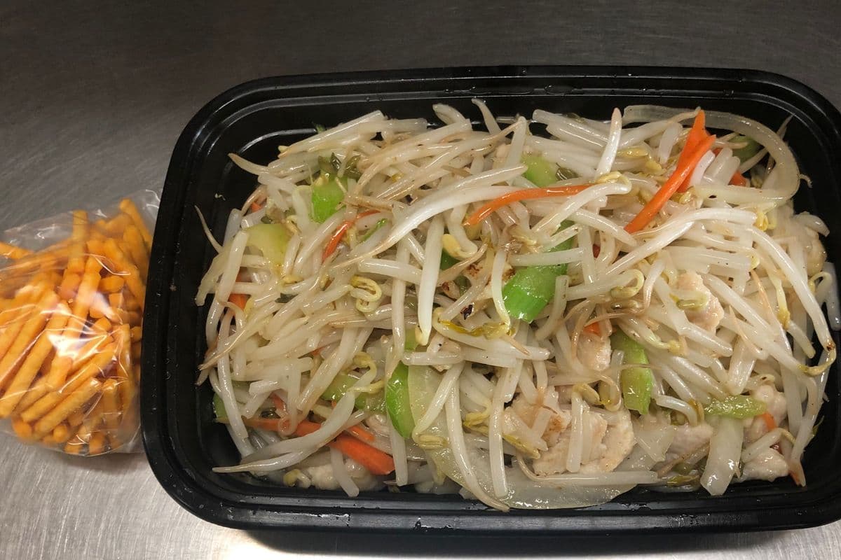61. Chicken, Beef, or BBQ Pork Chop Suey