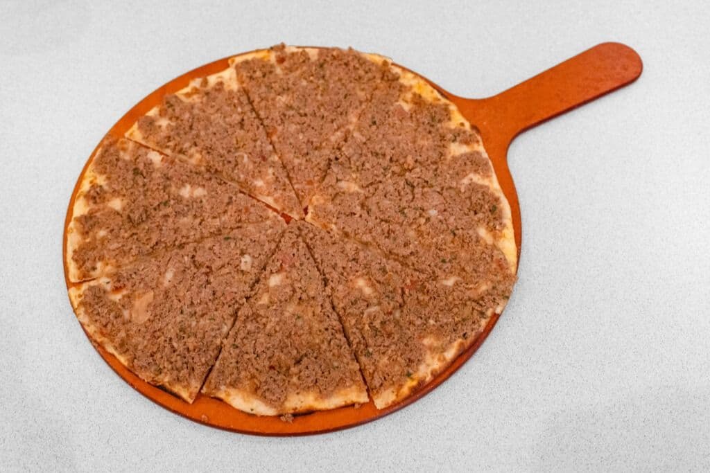 Tuna Pita Pizza