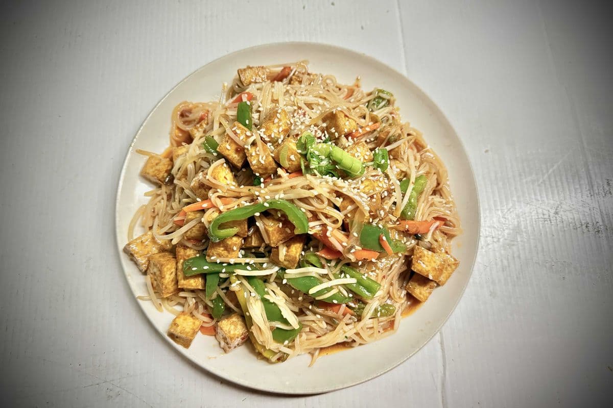 Tofu Pad Thai (peanut)