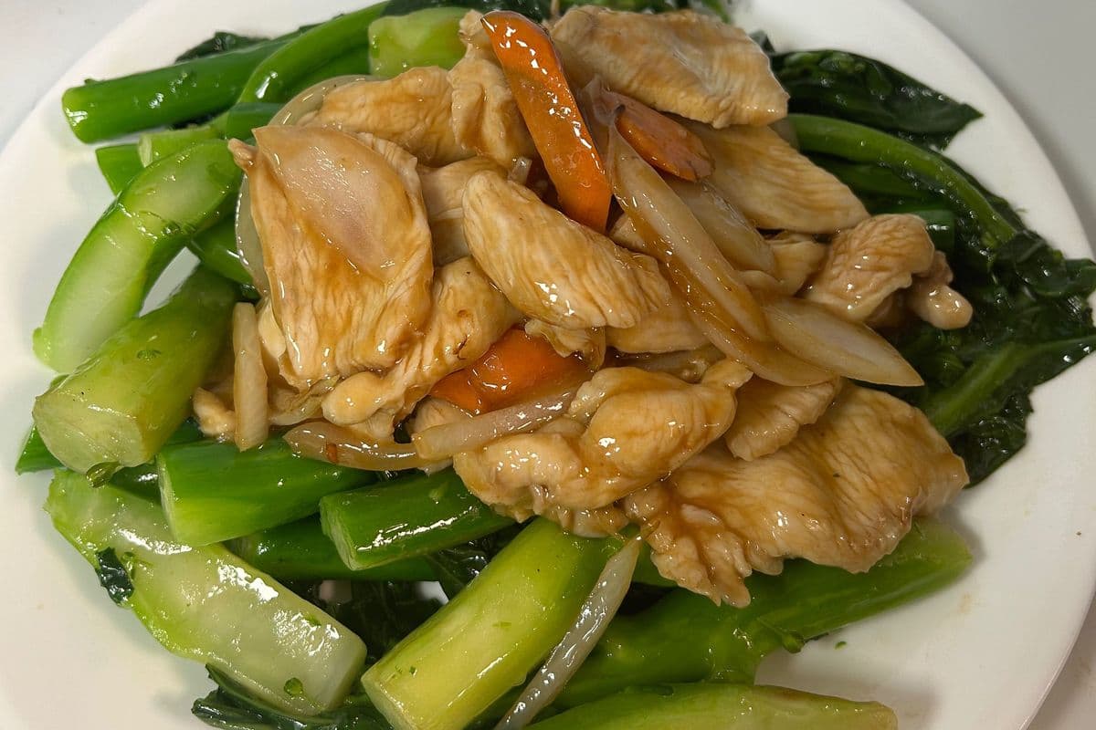 51A. Chicken with Chinese Broccoli