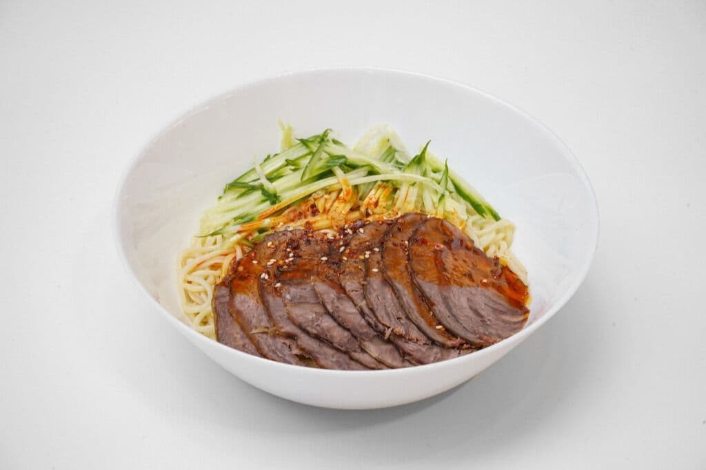 Spicy Beef Mixed Cold Noodle