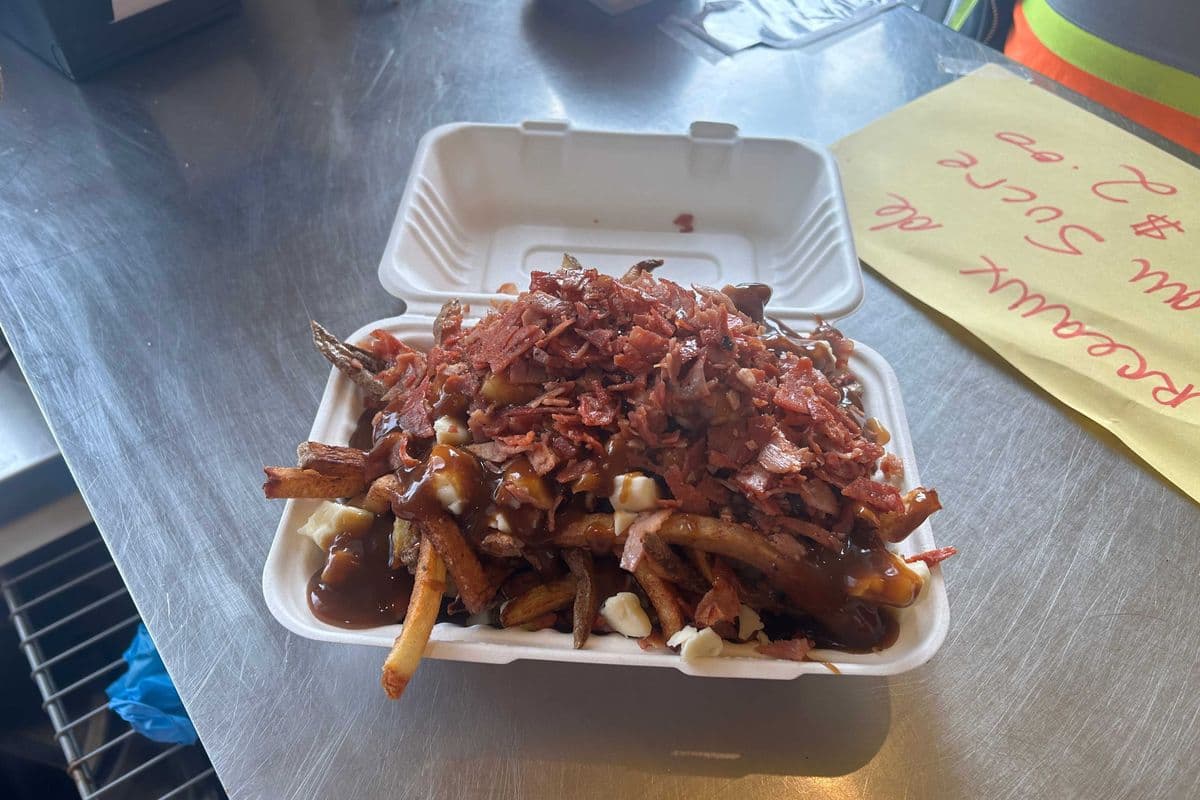Poutine Combustion (poulet/ chicken)