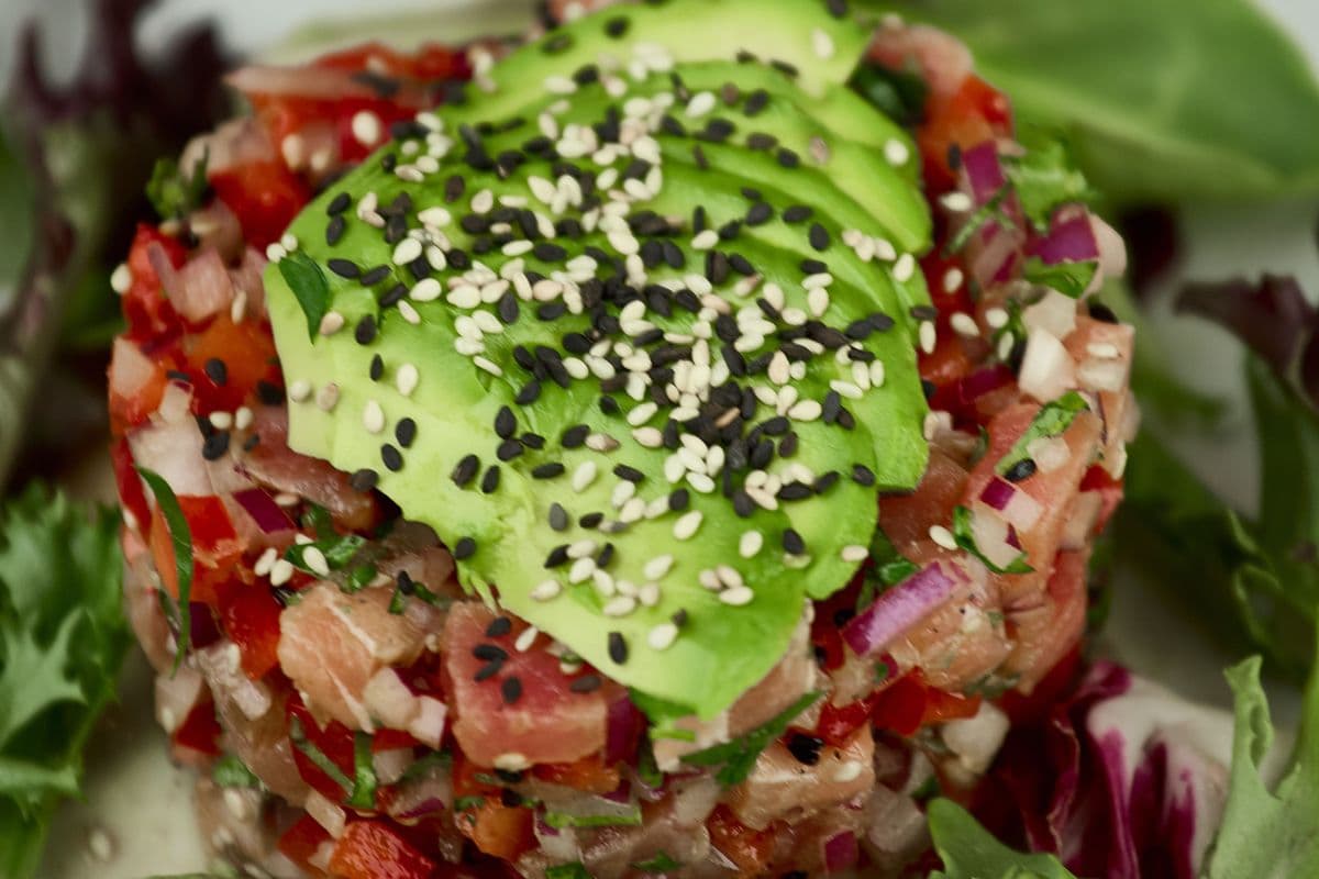 AVOCADO AND TUNA FIESTA WITH PLANTAIN CHIPS AND HOUSE SALAD